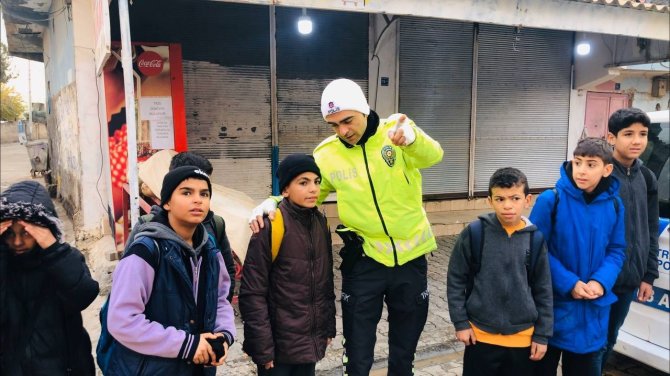 Ceylanpınar’da Polislerden İç Isıtan Hareket