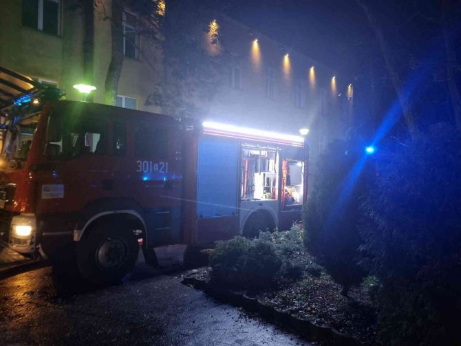 Polonya’da Hastanede Yangın: 1 Ölü