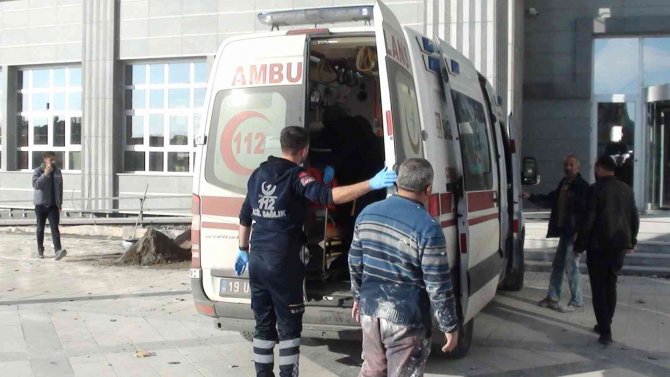 İ̇nşattan Düşen İşçi Yaralandı