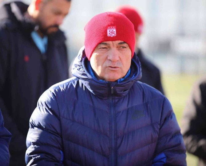 Sivasspor’a Galatasaray Maçı Öncesi Yabancı Öğrencilerden Destek