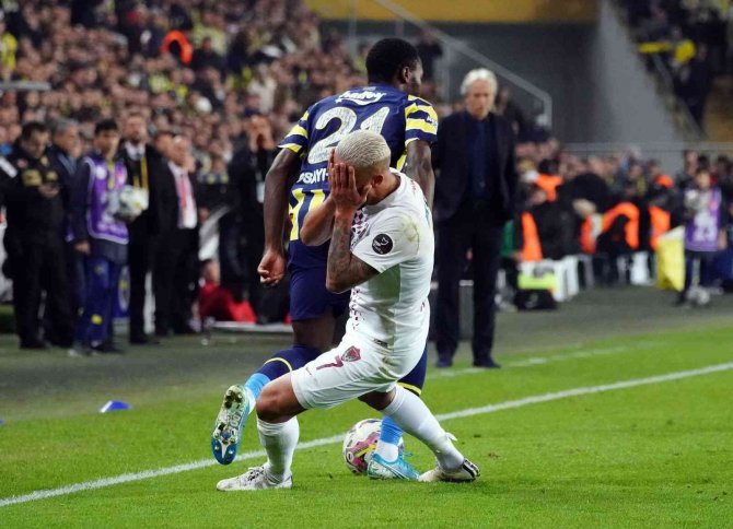 Spor Toto Süper Lig: Fenerbahçe: 2 - Hatayspor: 0 (İ̇lk Yarı)