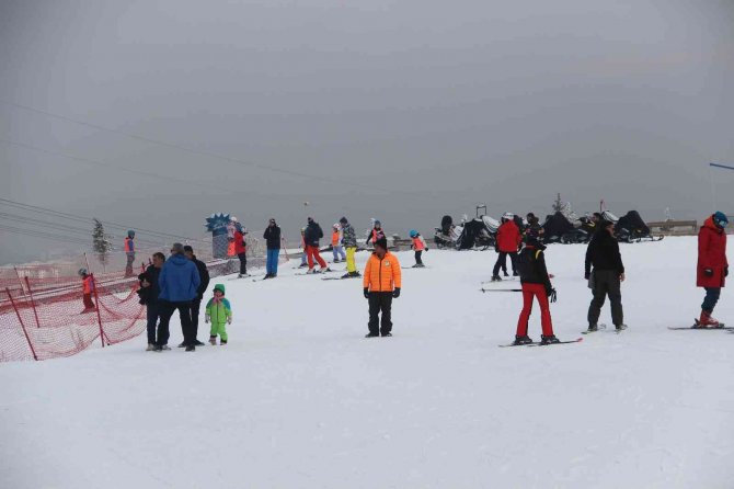Turistler Yılbaşında Eğlence Ve Kayağa Palandöken’de Doyacak