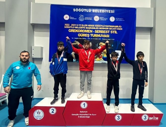 Yunusemreli Güreşçiler Sakarya’dan Kupa Ve Madalyalarla Döndü