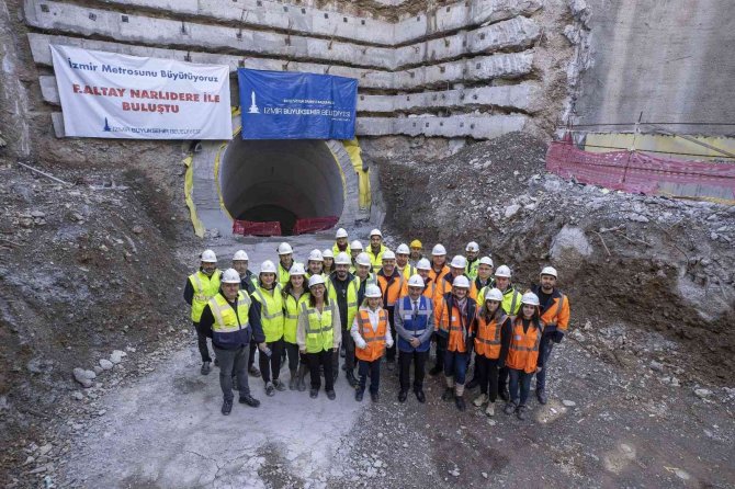 İ̇zmir Büyükşehir Belediyesi 2022’deki Ulaşım Yatırımlarını Paylaştı