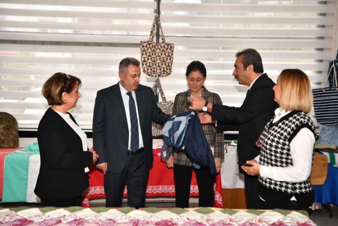 El Emeği Göz Nuru Ürünler Sergilendi
