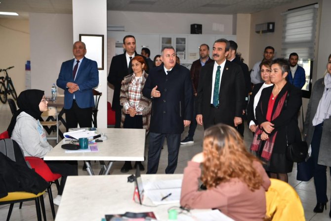El Emeği Göz Nuru Ürünler Sergilendi