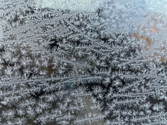Ağrı’da Hava Sıcaklığı Eksi 6’ya Düştü