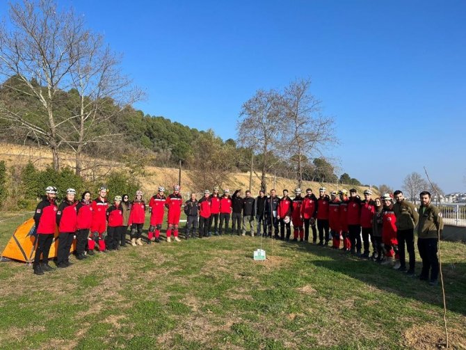 Anda Yalova Kurtarma Ekibi Akreditasyon Sınavını Başarıyla Geçti