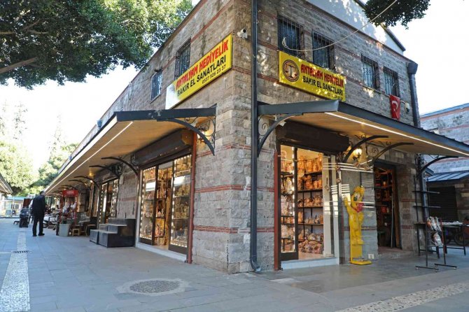 Büyükşehir Belediyesi Sobacılar Çarşısı’nı Yeniledi