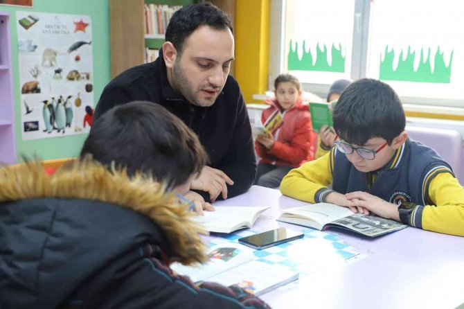 Bayburt’ta Kütüphanesiz Okul Kalmadı