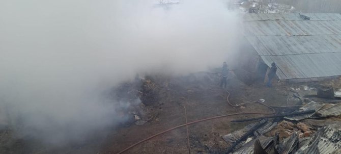 Bayburt’ta Meydana Gelen İki Ayrı Yangında 5 Ev İle 1 Ahırda Hasar Oluştu