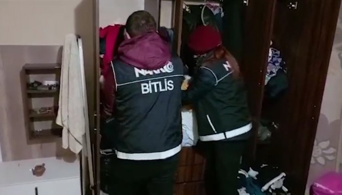 Bitlis Merkezli Uyuşturucu Operasyonu 16 Şüpheli Yakalandı