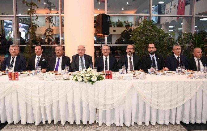 Güngör: “Ticaret Ve Sanayimizi Geliştirmek İçin Gayret Ediyoruz”