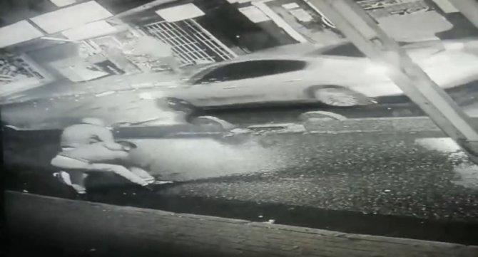 İ̇stanbul’da Taksiciye Dayak Kamerada: Gasp Oyununu Polis Bozdu