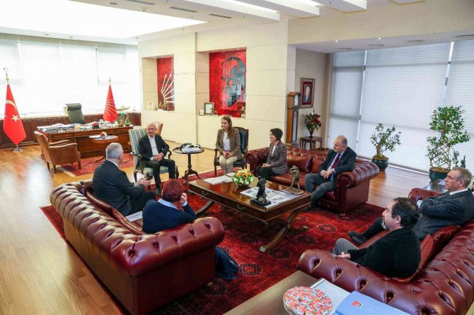 Chp Lideri Kılıçdaroğlu Bilim Adamları İle Bir Araya Geldi