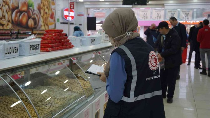 Edirne’deki Kuru Yemişçilerde Yılbaşı Öncesi Denetim Yapıldı