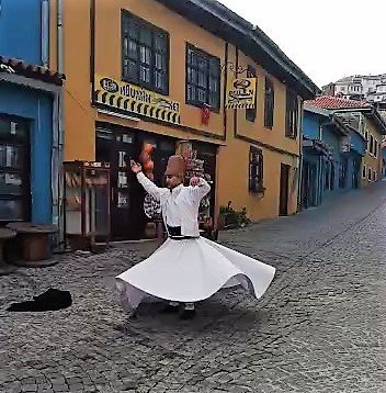 Semazenler Tarihi Sokakta Döndü