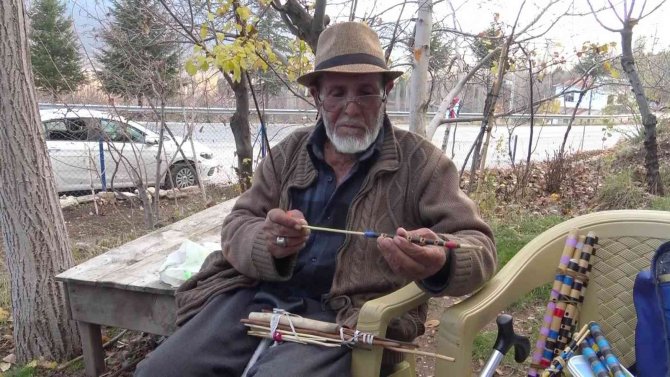 90 Yaşındaki Usta 82 Yıldır Kaval, 50 Yıldır İse Sipsi Çalıyor