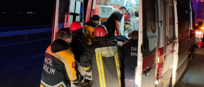 Tarlaya Uçan Minibüs Gence Mezar Oldu; 1 Ölü, 2 Yaralı