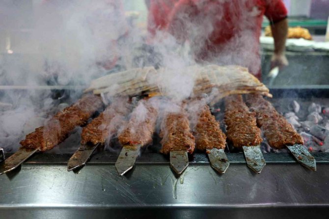 Adanalıları Ve Kebapçıları Kızdıran Liste: Adana Kebabını 81’inci Sırada Gösterdiler