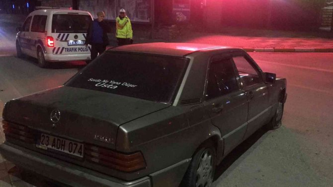 Kaza Yaptı, Aracı Bırakıp Kaçtı
