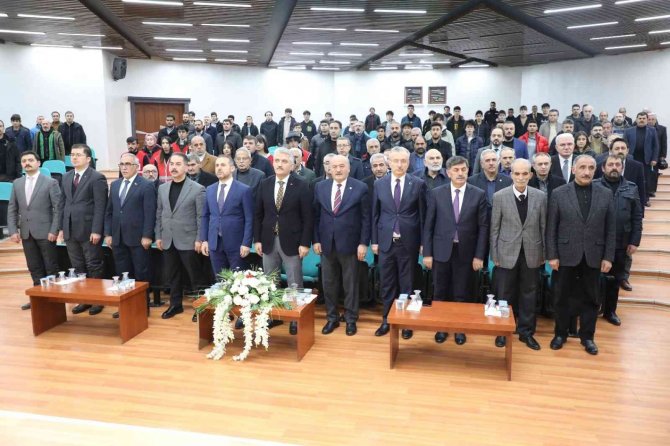 Erzincan’da Depremle Yaşamak Konulu Açık Oturum Yapıldı, Fotoğraf Sergisi Açıldı