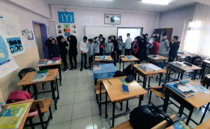 Afad Okullarda Eğitime Devam Ediyor
