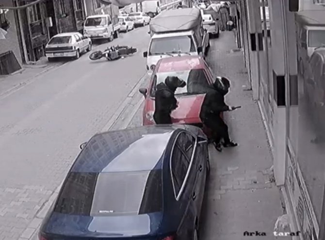Esenyurt’ta Dehşet Anları, Silahlı Çatışma Kamerada
