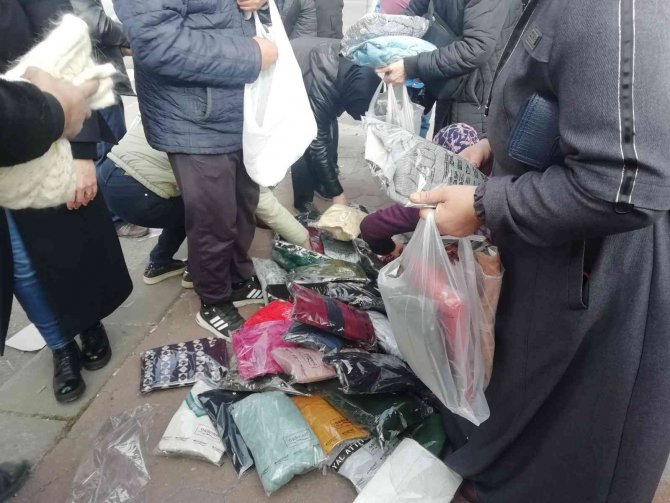 Eskişehir’de ’20 Liralık Kazak’ İzdihamı