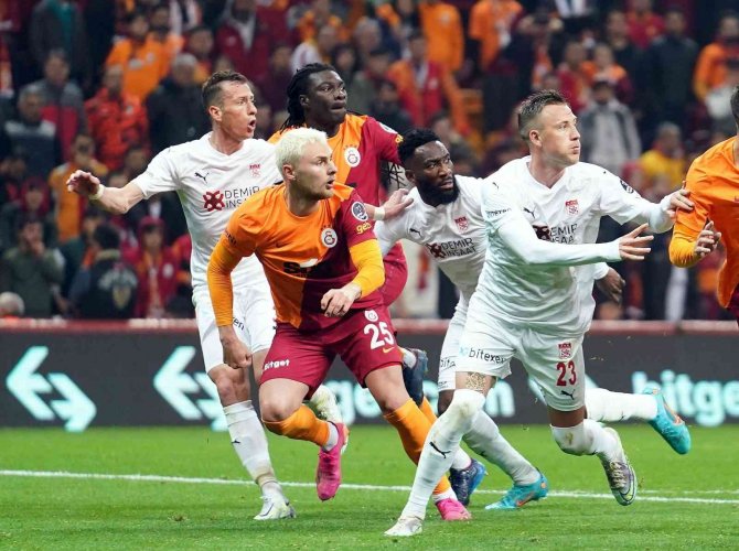 Sivasspor İle Galatasaray 33. Randevuda