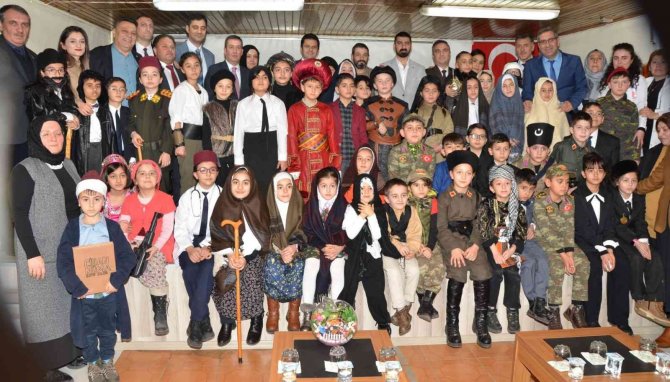 Öğrenciler Milli Kahramanlarıyla Bütünleşti