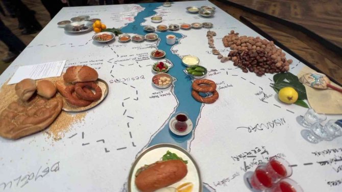 İ̇stanbul Boğazı’ndaki Yalı Ve Malikanelerin Yemek Kültürü Gün Yüzüne Çıkarıldı