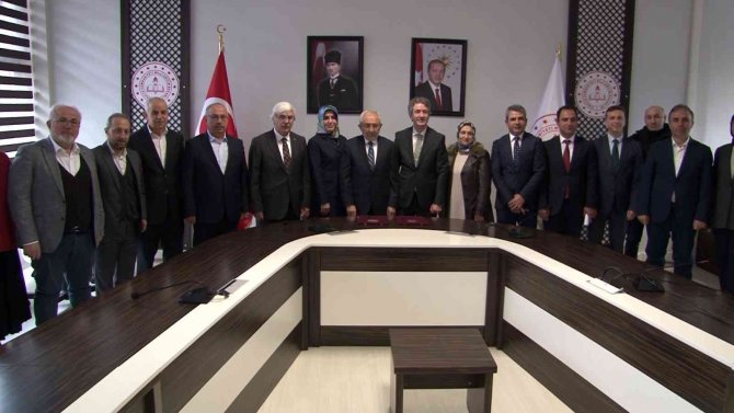 İ̇stanbul’da Tüm Eğitim Kademelerinin Desteklenmesi İçin İş Birliği Protokolü İmzalandı
