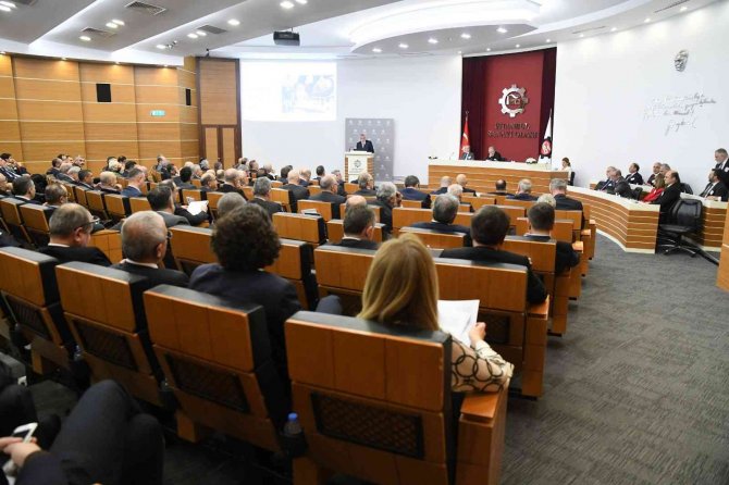 Sanayici 2023 İçin Temkinli İyimserliği İşaret Ediyor