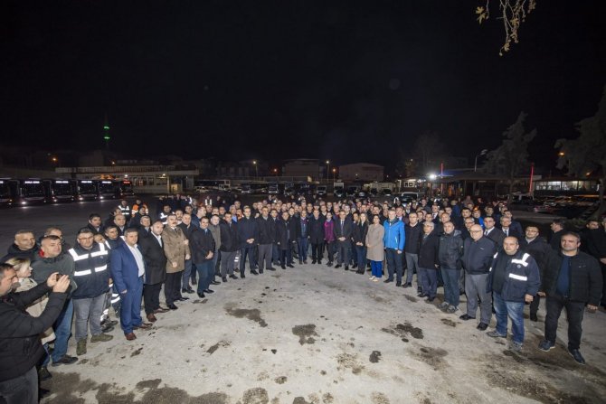 Başkan Soyer, Eshot Çalışanlarının Yeni Yılını Kutladı
