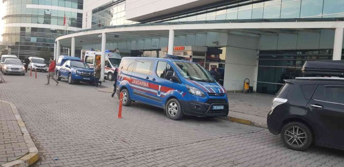 Çocukların Kavgasına Aileler De Karıştı: 2 Yaralı