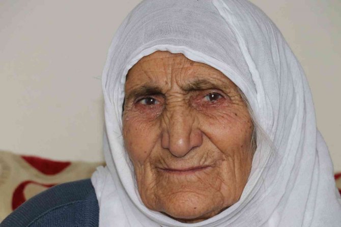 110 Yıllık Ömründe Hastaneye Bir Kez Gitti, Arabaya Hiç Binmedi