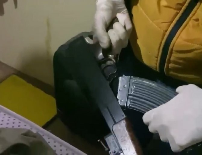 Savaşa Hazırlanır Gibi Mühimmat Saklamışlar: 8 Gözaltı