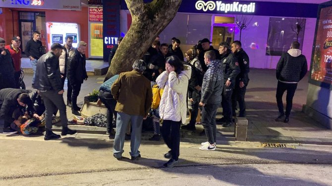 Savrulan Motosiklet 30 Metre Sürüklendi, 2 Kişi Ağır Yaralandı... O Anlar Kamerada