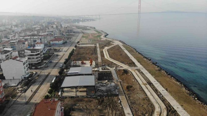 Millet Bahçesi Ve Sahil Projesi Lapseki’ye Büyük Değer Katacak