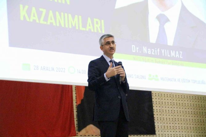 Bakan Yardımcısı Dr. Nazif Yılmaz Konferans Verdi
