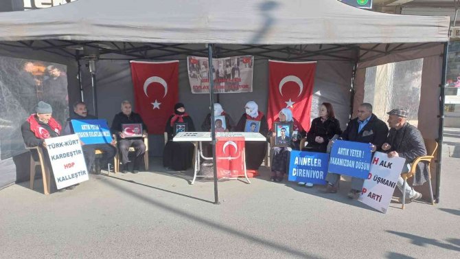 Muş’ta Evlat Nöbetine Katılan Ailelerin Sayısı 44’e Yükseldi