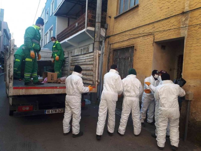 Osmangazi’de Çöp Ev Temizlendi Mahalleli Nefes Aldı