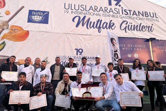 Denizli’de Aşçılık Programı Öğrencilerinden Büyük Başarı