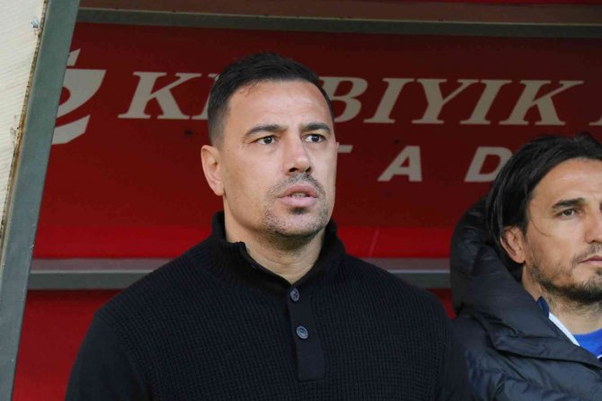 Çağdaş Atan: “Sahanın Dışında Kaybettiğimiz 3 Puanlar Bizi Çok Üzüyor”