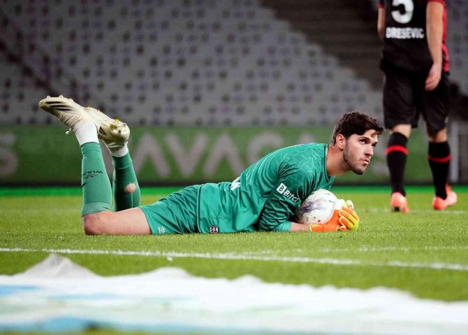 Spor Toto Süper Lig: Fatih Karagümrük: 4 - Trabzonspor: 1 (Maç Sonucu)