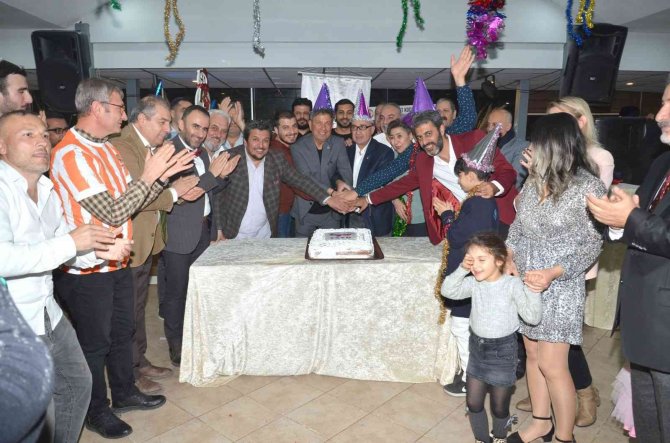 Tsyd Ailesi Yeni Yıl Balosunda Buluştu