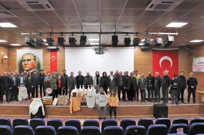 Van Büyükşehir Belediyesinden Arıcılığa Destek