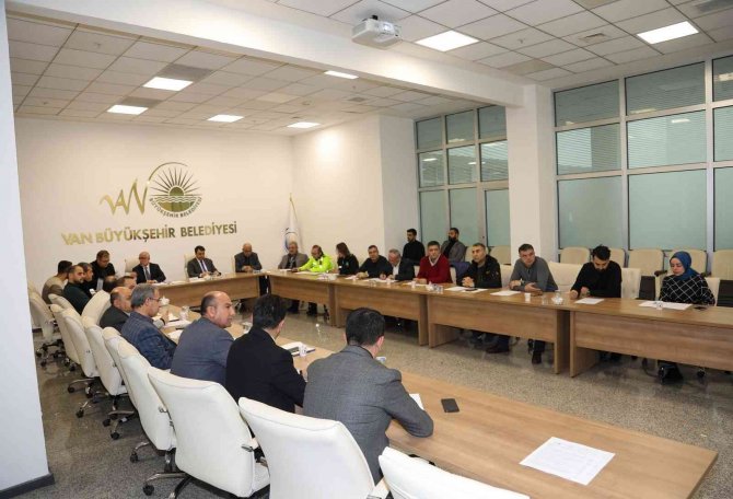 Ukome Toplantısında Ücret Artışı, Yeni Otobüs Ve Park Yasağı Görüşüldü