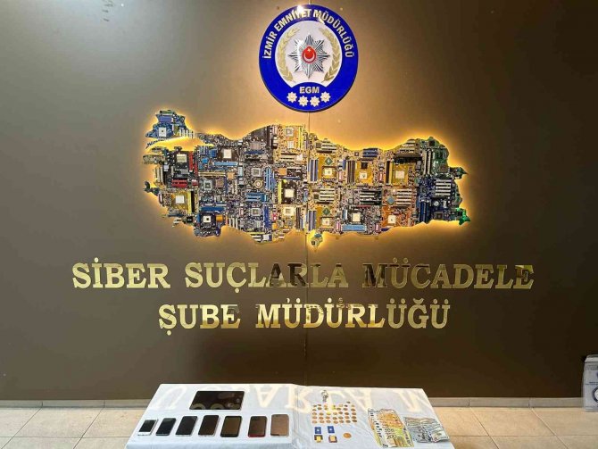 Sosyal Medya Fenomeni Gaga Bulut Gözaltına Alındı